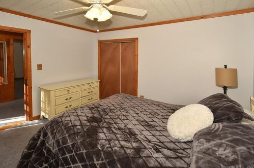 29 Ash St, Norwich CT  06351-1804 exterior