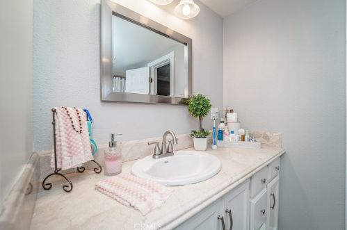 6442 Raymond Ave, Long Beach CA  90804-4632 exterior