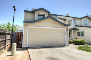 7238 Kallie Kay Ln, Sacramento, CA 95823-4316