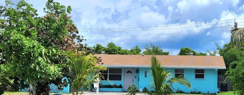 557 Palmetto Dr, West Palm Beach, FL 33403-2219