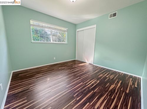 4224 Scenic Ave, West Pittsburg CA  94565-6036 exterior