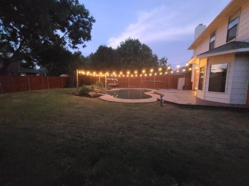 740 Teakwood Dr, Lewisville TX  75028-7232 exterior