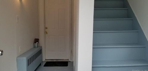 59 Lawlor St, New Britain, CT 06051-1110