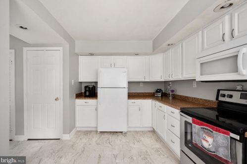 6 Florence Ln, Fredericksburg VA  22405-3605 exterior