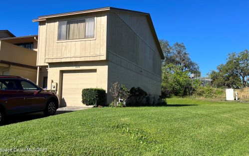1640 Figtree Dr, Titusville, FL 32780-4390