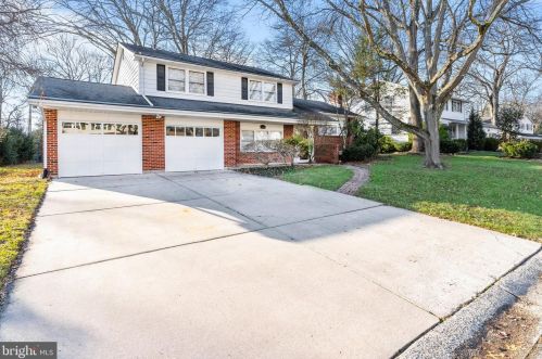 2110 Swinnen Dr, Wilmington, DE 19810-4118