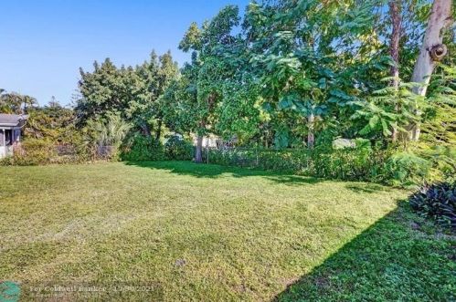 1605 58 Ave, Hollywood FL 33021-3831 exterior