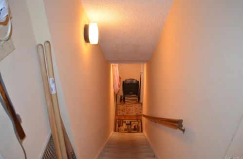 1 Winterthur Rd, Woodridge NY  12789-5942 exterior