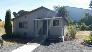 388 University St, Jefferson, OR 97352-9333