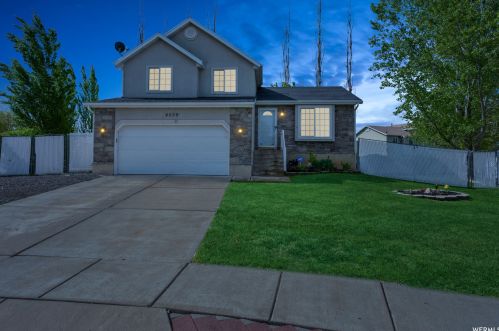 4039 4900, Roy, UT 84067-8698