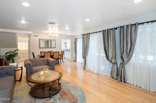 1328 Columbus Ave, Glendale, CA 91202-3857