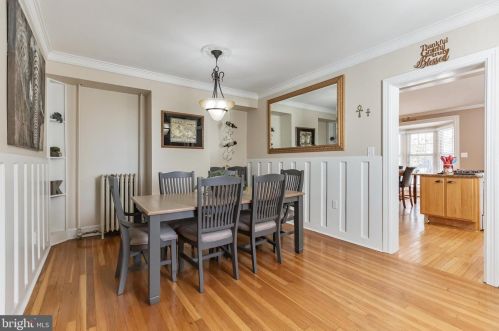 16 Charles St, Palmyra NJ  08065-1813 exterior