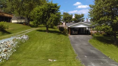 1193 Fairview School Rd, Blountville, TN 37617-6159