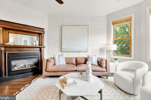 415 10 St, Washington DC 20003-2133 exterior