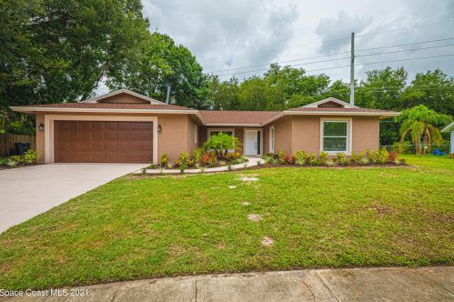 2755 Las Palmas Dr, Titusville, FL 32780-5430