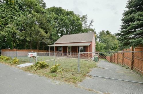 46 Oakdale Ave, Waterbury, CT 06708-1753