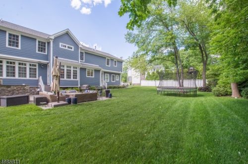 11 Parkview Rd, Chatham Township NJ  07928-1420 exterior