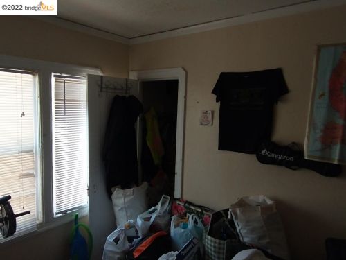 4507 Ellen St, Oakland CA  94601-4728 exterior