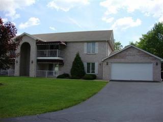 905 Auburn Hills Dr, Youngstown, OH 44512-7706