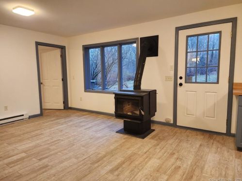 473 Plainfield Rd, Norwich CT  06351-1737 exterior