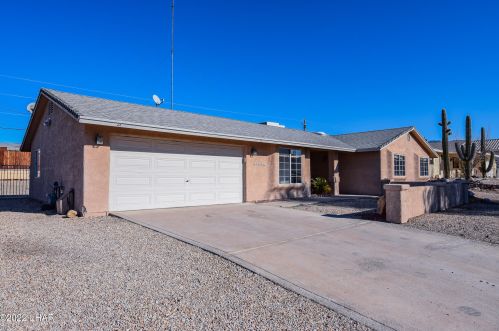 3265 Saratoga Ave, Lake Havasu City, AZ 86406-6222