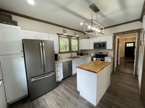 311 10th St, Franklin PA  16323-1150 exterior