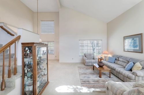 27668 Lonestar Pl, Santa Clarita, CA 91384-4507