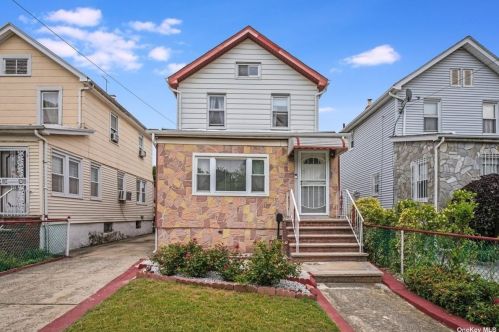 131-47 223rd St, Jamaica, NY 11413-1222