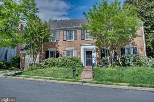 5101 Yuma St, Washington, DC 20016-4336