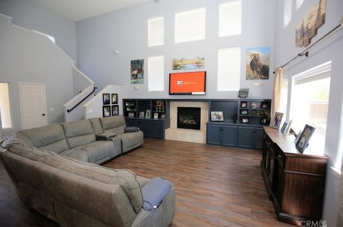 1095 Megan Ct, Templeton CA  93465-4051 exterior