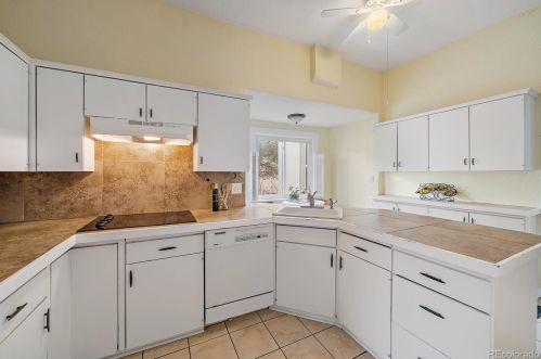 800 Franklin St, Denver CO 80205-3324 exterior