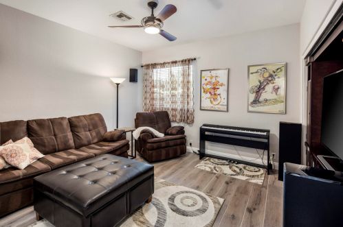 8691 Davenport Dr, Scottsdale AZ 85260-4377 exterior