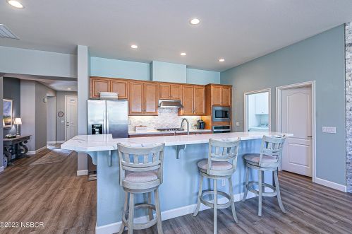 2518 Calderon Dr, Santa Maria CA  93455-7410 exterior