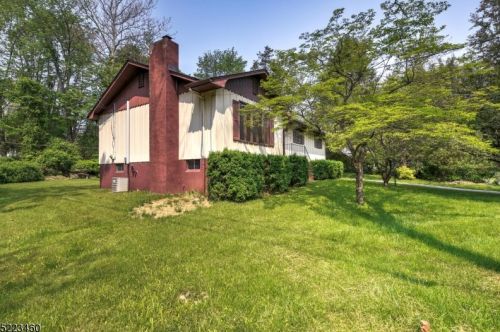 901 Meadowbrook Rd, Fredon NJ  07860-4519 exterior