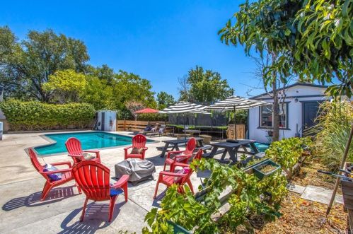 163 Holly St, Rialto CA  92376-4313 exterior