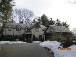 229 Dudley Rd, Newton, MA 02459-2831