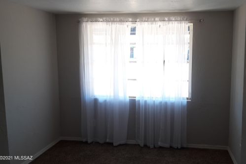 6201 29th St, Tucson AZ  85711-6815 exterior