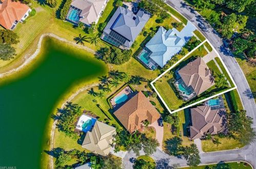 8167 Wilshire Lakes Blvd, Naples, FL 34109-0781