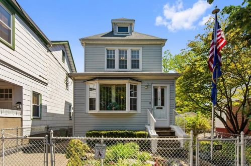 928 Revere Ave, Bronx, NY 10465-1923