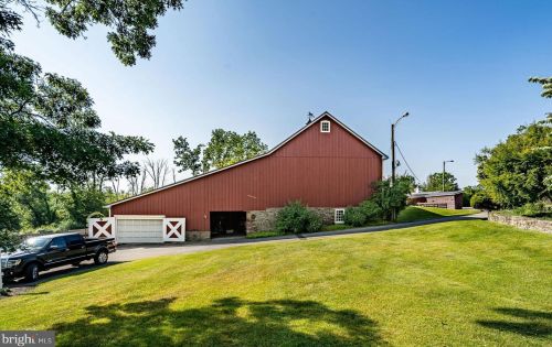 2564 Skippack Pike, Lansdale PA exterior