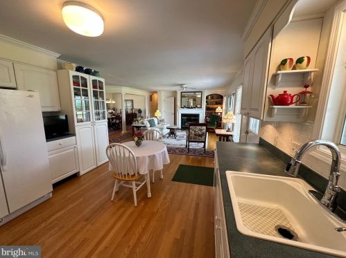 803 Hook Hill Rd, Richmond National Battlefiel VA  22835-3505 exterior