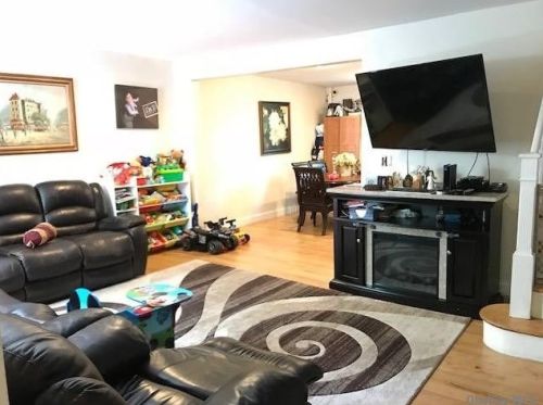 39-12 47th St, Long Island City, NY 11104