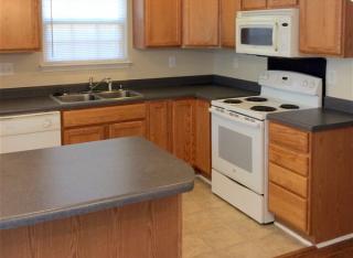 12360 Hennigan Place Ln, Charlotte NC  28214-1467 exterior