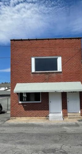 1611 Spruce St, Easton, PA 18042-3942
