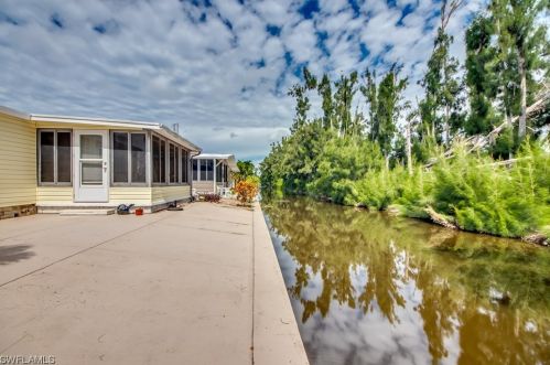 7196 Drum Dr, Saint James City FL  33956-2726 exterior