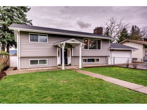 3290 I St, Washougal, WA 98671-1915