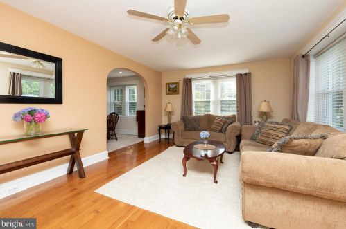 442 Meetinghouse Rd, Prospectville, PA 19002-3738