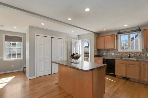 99 Edwards St, Quincy, MA 02169-6903