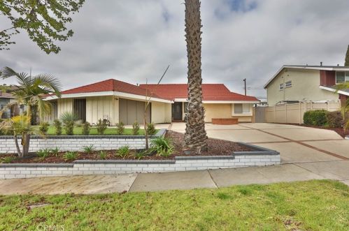 1153 Delay St, Brea, CA 92821-1913