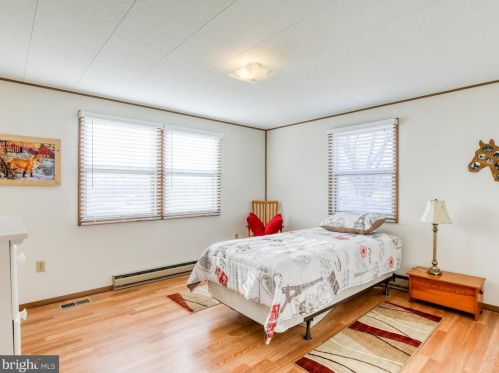 133 Azalea Dr, Charles Town WV  25414-5841 exterior